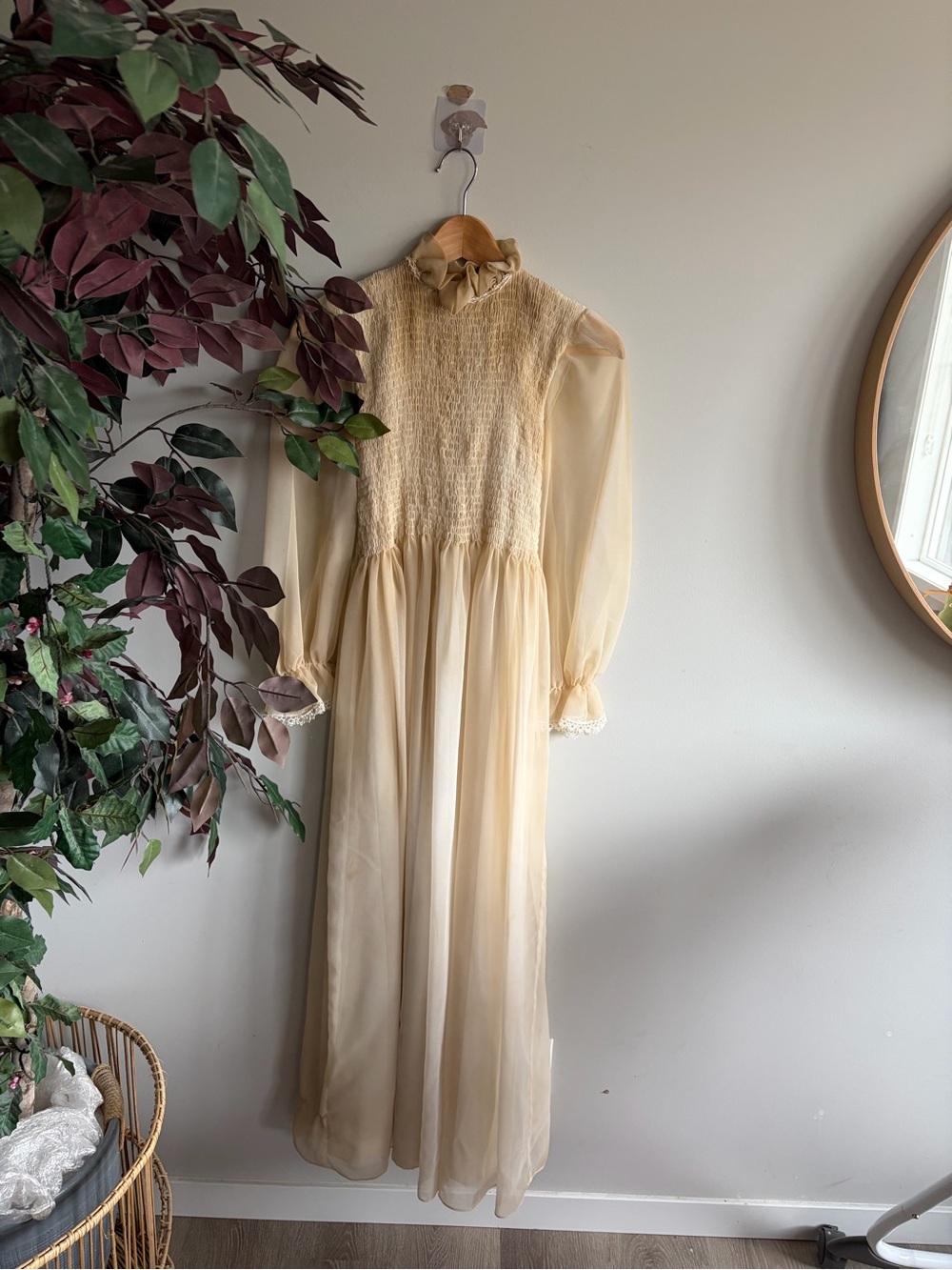 Vtg Cream Maxi Smock Dress with Tiered Skirt - Women's - Picture 2 of 4
